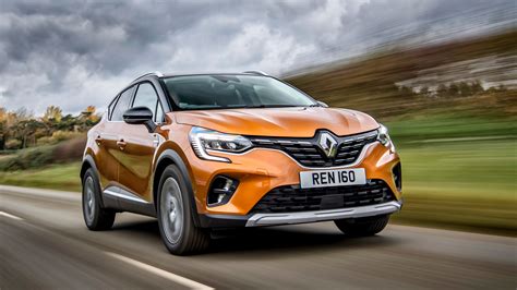 renault captur full hybrid price.